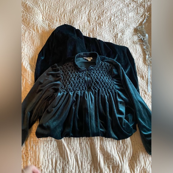 Other - Vintage Green Velvety Nighdress